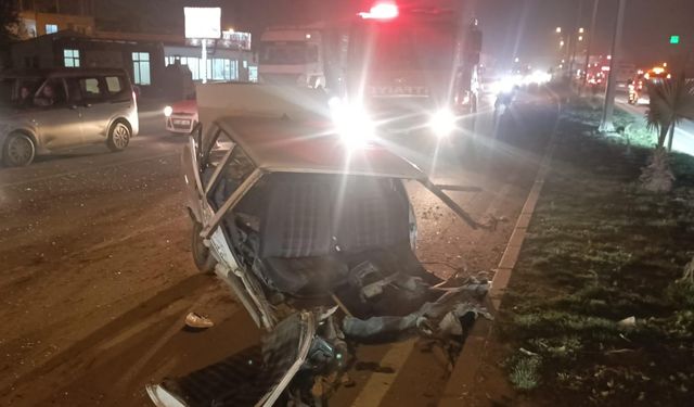 Hatay’da Feci Kaza: Otomobil İkiye Ayrıldı