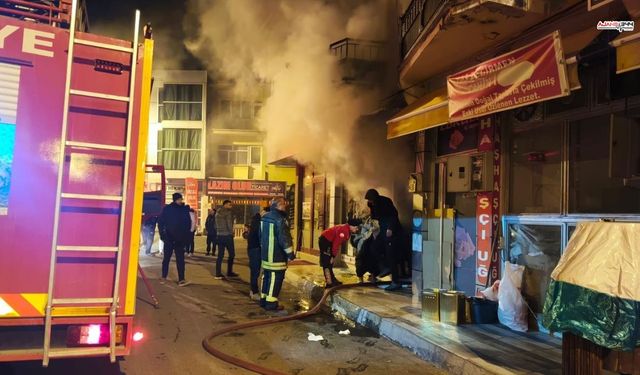Çeyiz Dükkanında Gece Yarısı Çıkan Alevlere İtfaiyeden Hızlı Müdahale