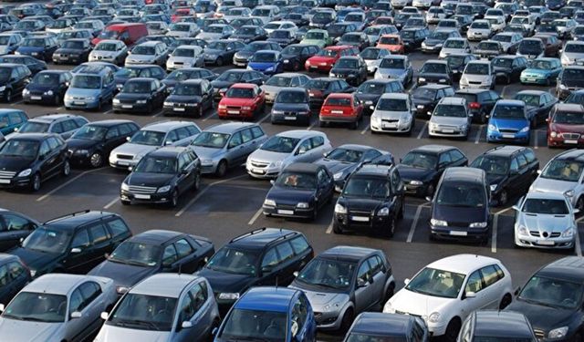 İkinci el araç satışında flaş gelişme! Bakanlık süreyi uzattı