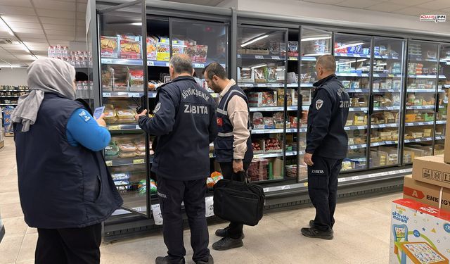 Kahramanmaraş’ta zabıta ekiplerinden fiyat ve etiket denetimi