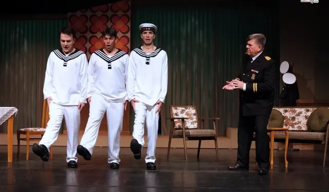 'Süt Kardeşler' Bursa'da Kahkaha Estirdi