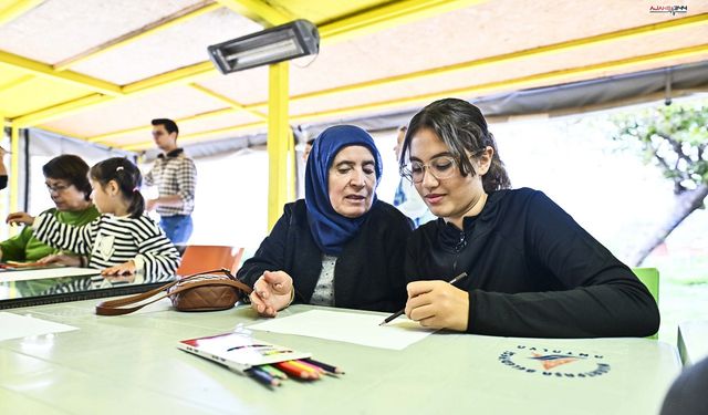 Muratpaşa’da Kuşaklar Arası Etkileşim Atölyesi Büyük İlgi Gördü