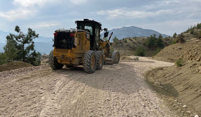 Onikişubat’ta 17 mahallede altyapı ve yol seferberliği