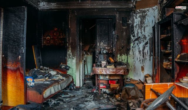 Şimşekli Havada İlk Fişi Çekmeniz Gereken Cihaz Açıklandı