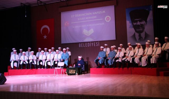 27 gence hafızlık yolculuğunun sonunda icazet belgesi verildi