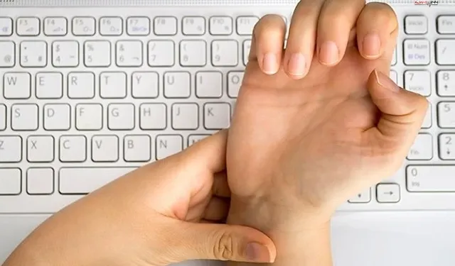 Bilgisayar başında uzun zaman geçirenler dikkat