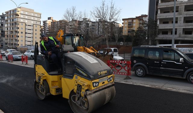 Kahramanmaraş’ta yol konforu için gece gündüz mesai