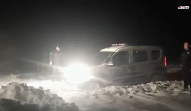 Kapanan Yolda Mahsur Kalan Polis Ekipleri İçin Belediyeden Hızlı Müdahale