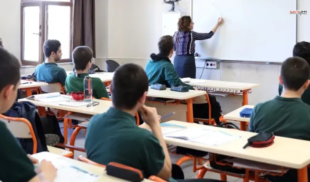 Öğretmenlerin yer değiştirme takvimleri belli oldu