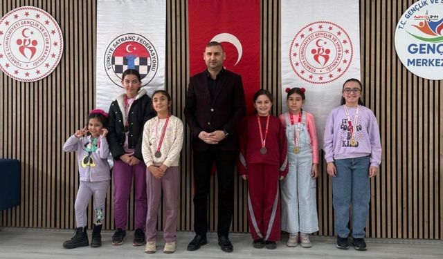 Kahramanmaraş'ta Kadınlar İl Birinciliği Satranç Müsabakaları sonuçlandı