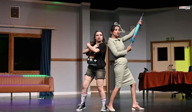 Ücretsiz tiyatro keyfi sürüyor: Kepez'de 2026 programı belli oldu