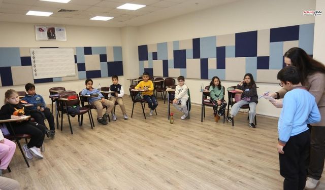 Ücretsiz İngilizce ve Rusça kurslarıyla her yaşa yabancı dil fırsatı