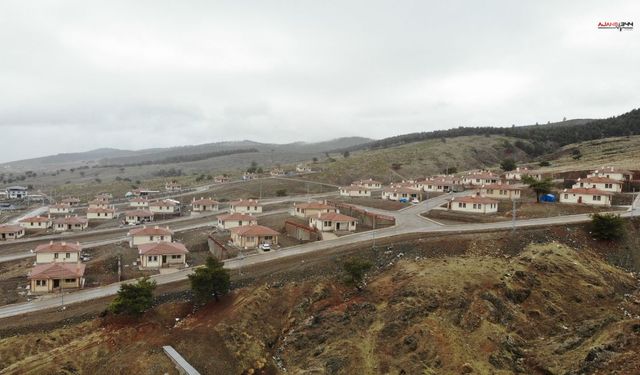 Depremin yaraları yeni konutlarla sarılıyor