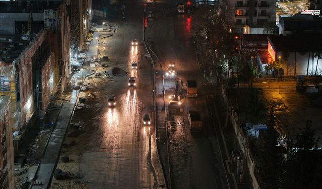 Kahramanmaraş’ta gece gündüz süren yol çalışması