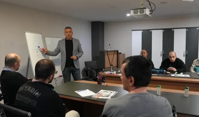 Özel gereksinimli bireylere e-KPSS hazırlık eğitimi