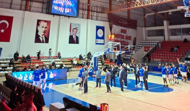 İstiklal Basketbol ve Çayırova Belediye Maçı Başladı
