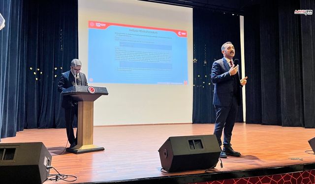 Kahramanmaraş’ta öğretmenlere Türkiye Yüzyılı semineri