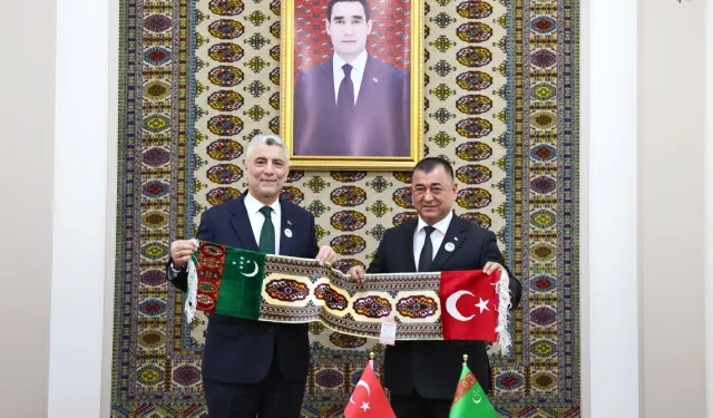 Türkiye ve Türkmenistan ticari ilişkileri geliştiriyor