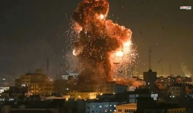 İran, ABD ve İsrail'i vurdu