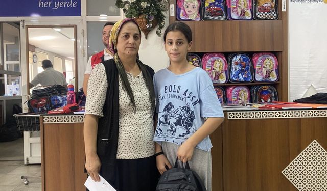 Kahramanmaraş'ta Binlerce öğrenciye kırtasiye yardımı yapıldı   