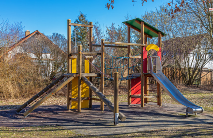 Çocuk Parkında Dört Çocuk Elektrik Kaçağından Yaralandı