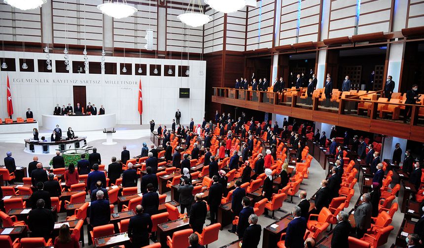Türk askerinin Libya’daki görev süresinin 24 ay uzatılmasına ilişkin tezkere kabul edildi