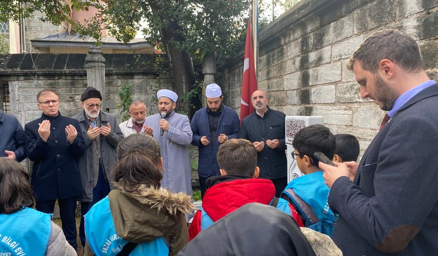 Sezai Karakoç vefatının 2. yılında kabri başında anıldı