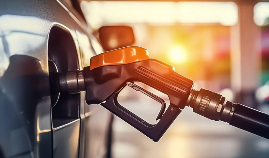 Rakamlar değişti: Benzin ve motorinin yeni satış fiyatı belli oldu