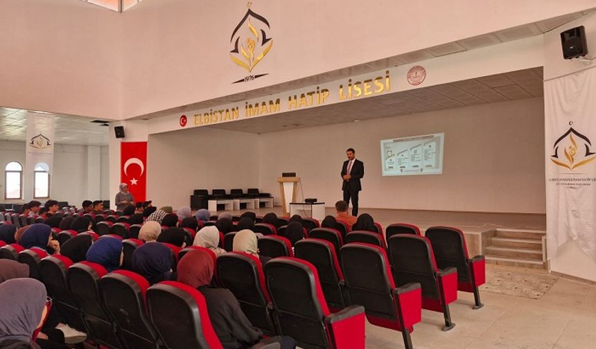 Elbistan’da öğrencilere YKS semineri verildi