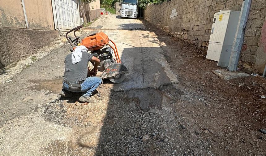 Mağralı Mahallesi’nde Asfalt Yama Çalışmaları Hızla Sürüyor