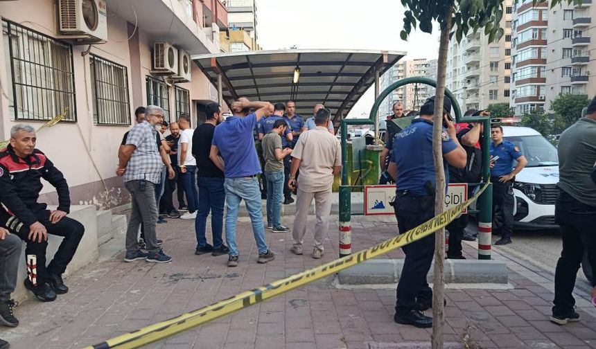 Eski eşi tarafından alt geçitte tabancayla öldürüldü