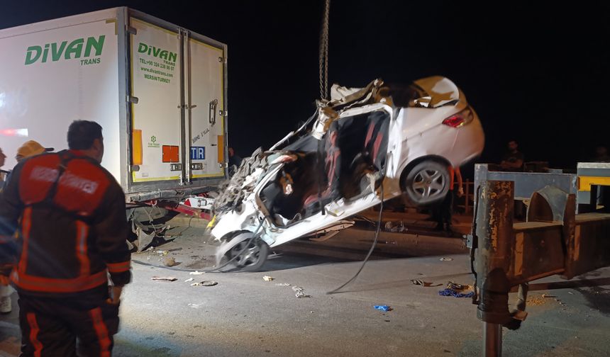 Trafik Kazasında Ölen Genç, Davul Zurna Eşliğinde Toprağa Verildi