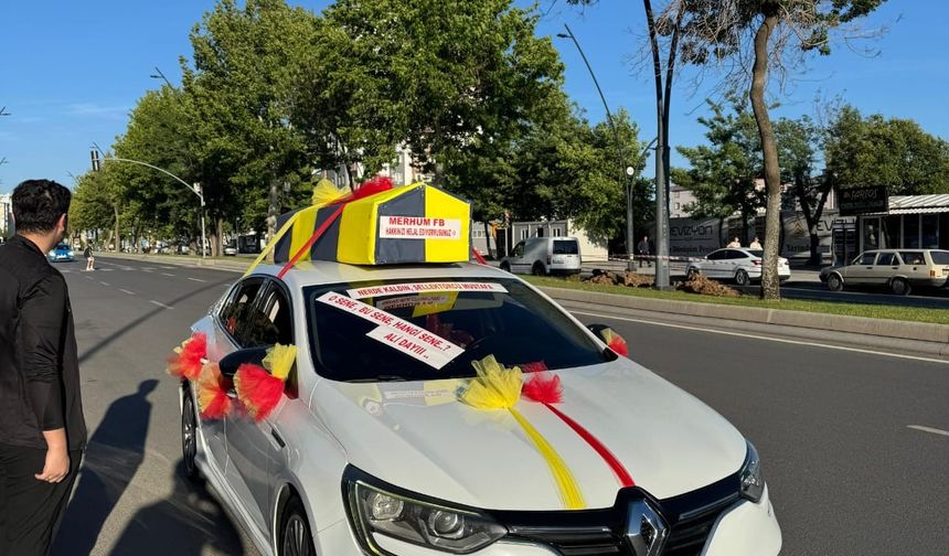 Araçlarına Fenerbahçe bayraklı tabut yerleştiren iki sürücüye ceza