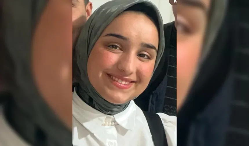 Araçtan Atlan Genç Kıza Tır Çarptı