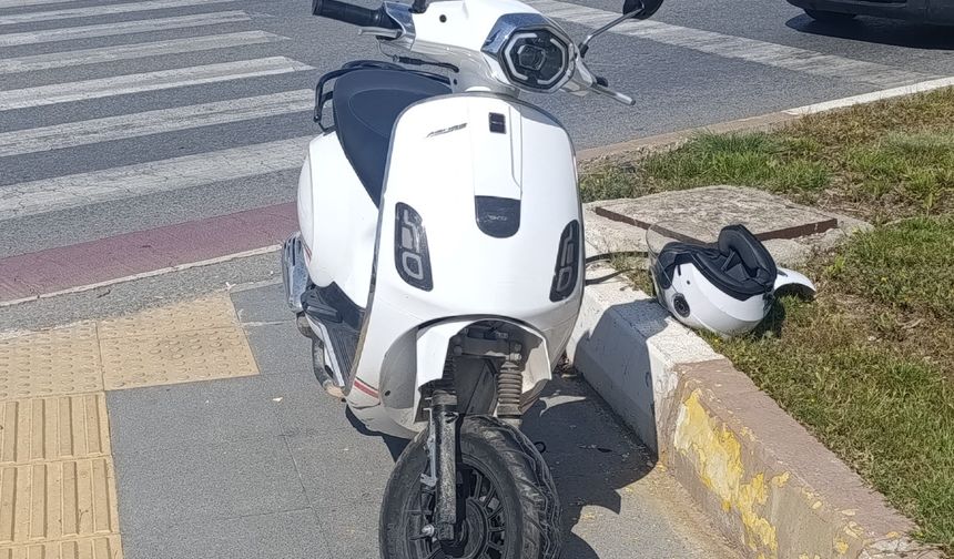 Otomobil Motosiklete Çarptı