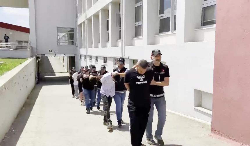 Zehir Tacirlerine Yapılan Operasyonda: 55 Kişi Tutuklandı