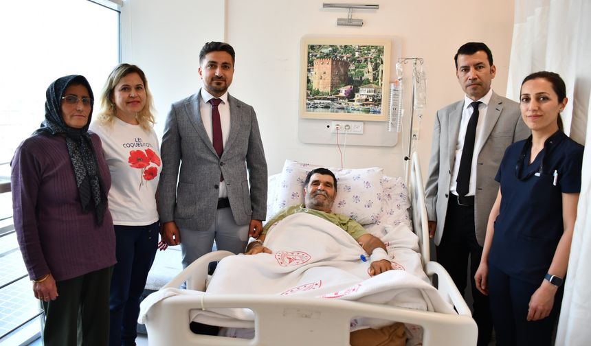 Mikro Cerrahi Yöntemle Doku Nakli Yapıldı