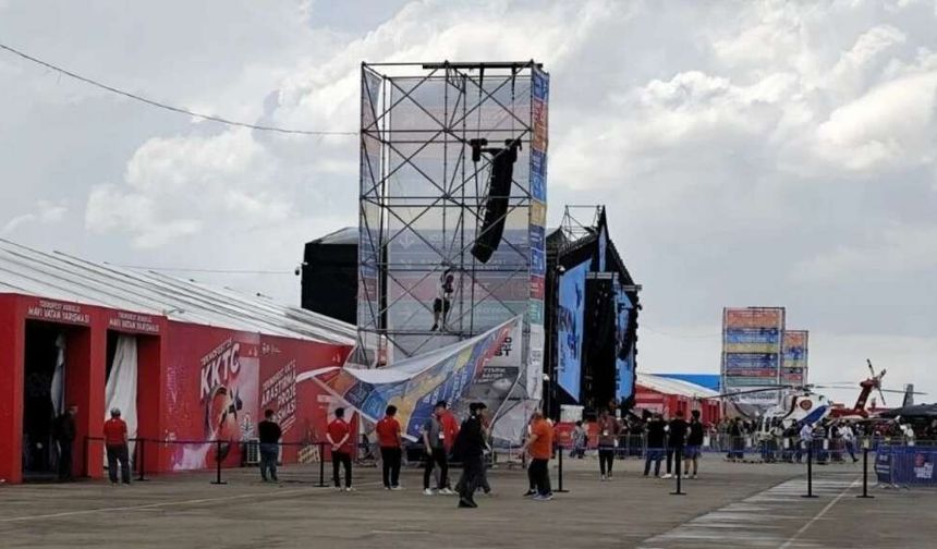 TEKNOFEST KKTC 2025’te Demir Platform Devrildi: 3 Kişi Yaralandı