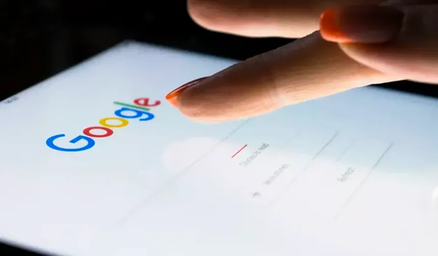 Yıllardır Orada Ama Kimse Tıklamıyor: Google’ın En İlginç Butonu