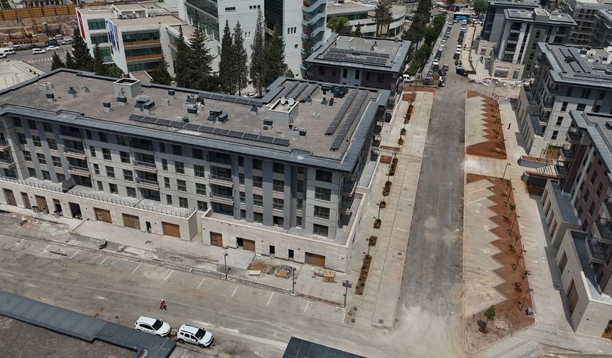 Kahramanmaraş'ta Deprem Konutları Yükseliyor, Şehir Merkezi Yeniden Ayağa Kalkıyor