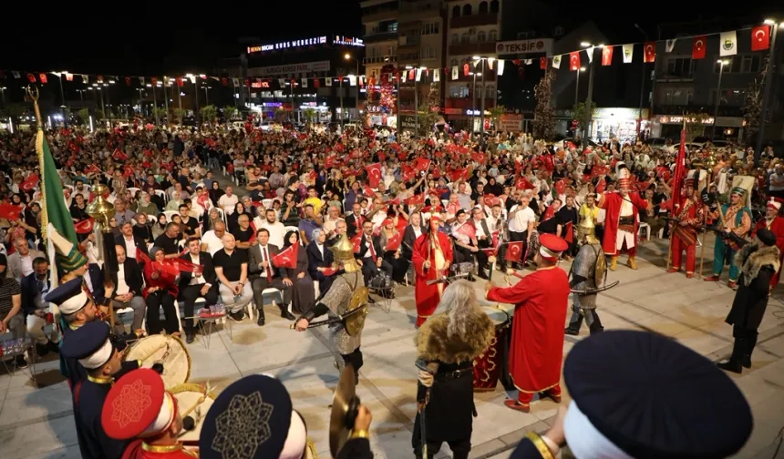 9. yılda da demokrasi için yine meydanlardaydı