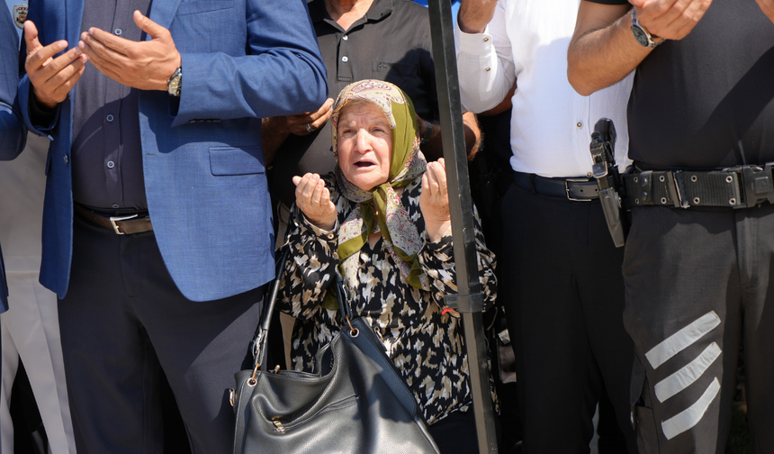 Şehit Annelerinin Gözüyaşlı Duaları 15 Temmuz'un Acısını Tazelendi