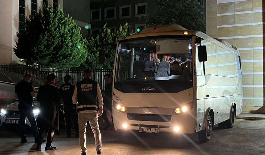 Rüşvet Soruşturmasında 5 Tutuklama, 9 Adli Kontrol