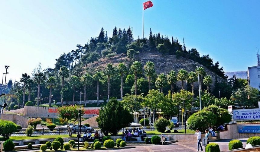 Kahramanmaraş Kalesi Tarihiyle Zamana Meydan Okuyor