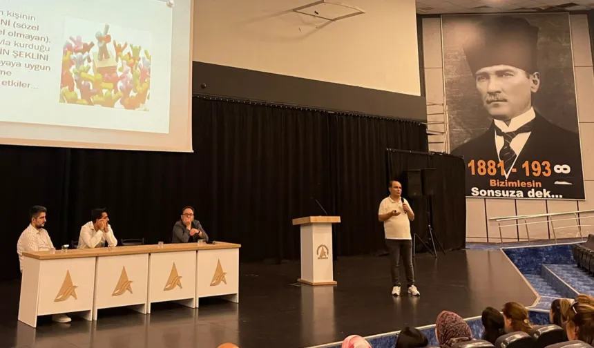 Muratpaşa Belediyesi'nden Otizm Farkındalığına Bilimsel Katkı