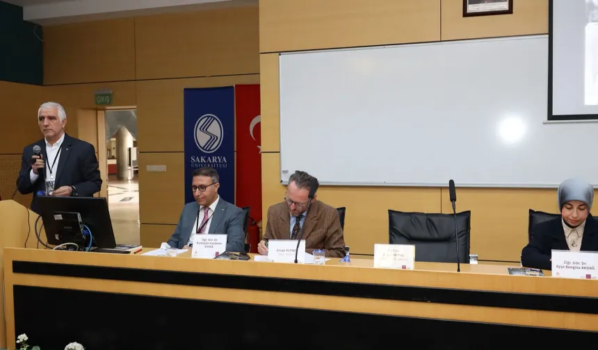 'Bir Şehir İki Çınar' sempozyumunun ilk oturumu Faik Baysal oldu