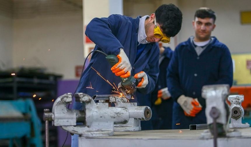 Meslek  Eğitim Ekonomiye Can Verdi: 5 Yılda Rekor Büyüme