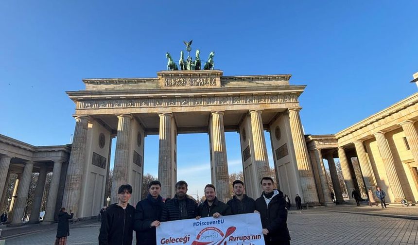 Kahramanmaraşlı Gençler Avrupa Yolculuğuna Çıktı