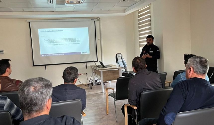 Kahramanmaraş AFAD'ı Trafik Ekiplerine Olay Yeri Yönetimi Eğitimi Verdi