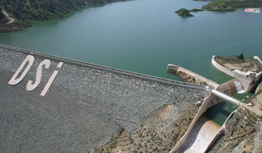 Son 65 yılın en kurak dönemi barajı kuruttu